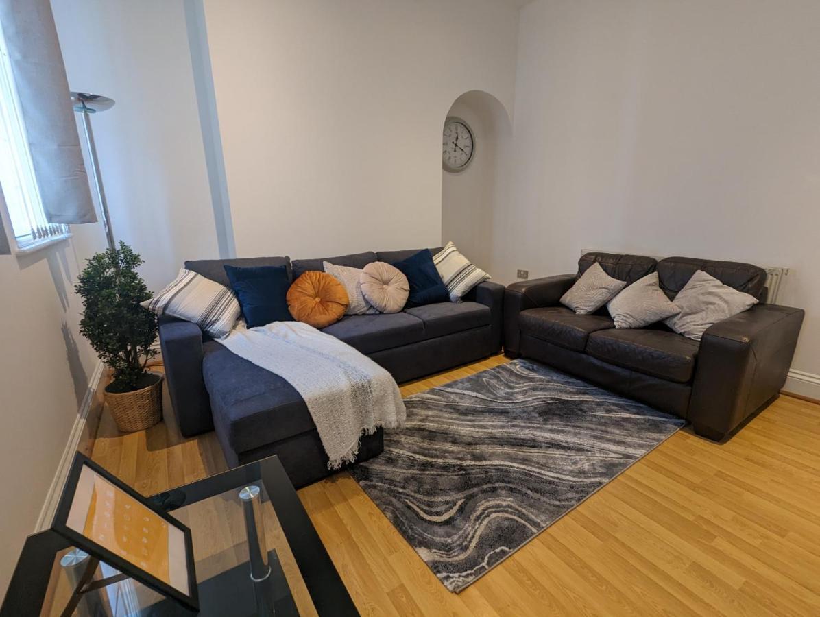 Business Bliss - Birmingham's Premier Corporate Apartment