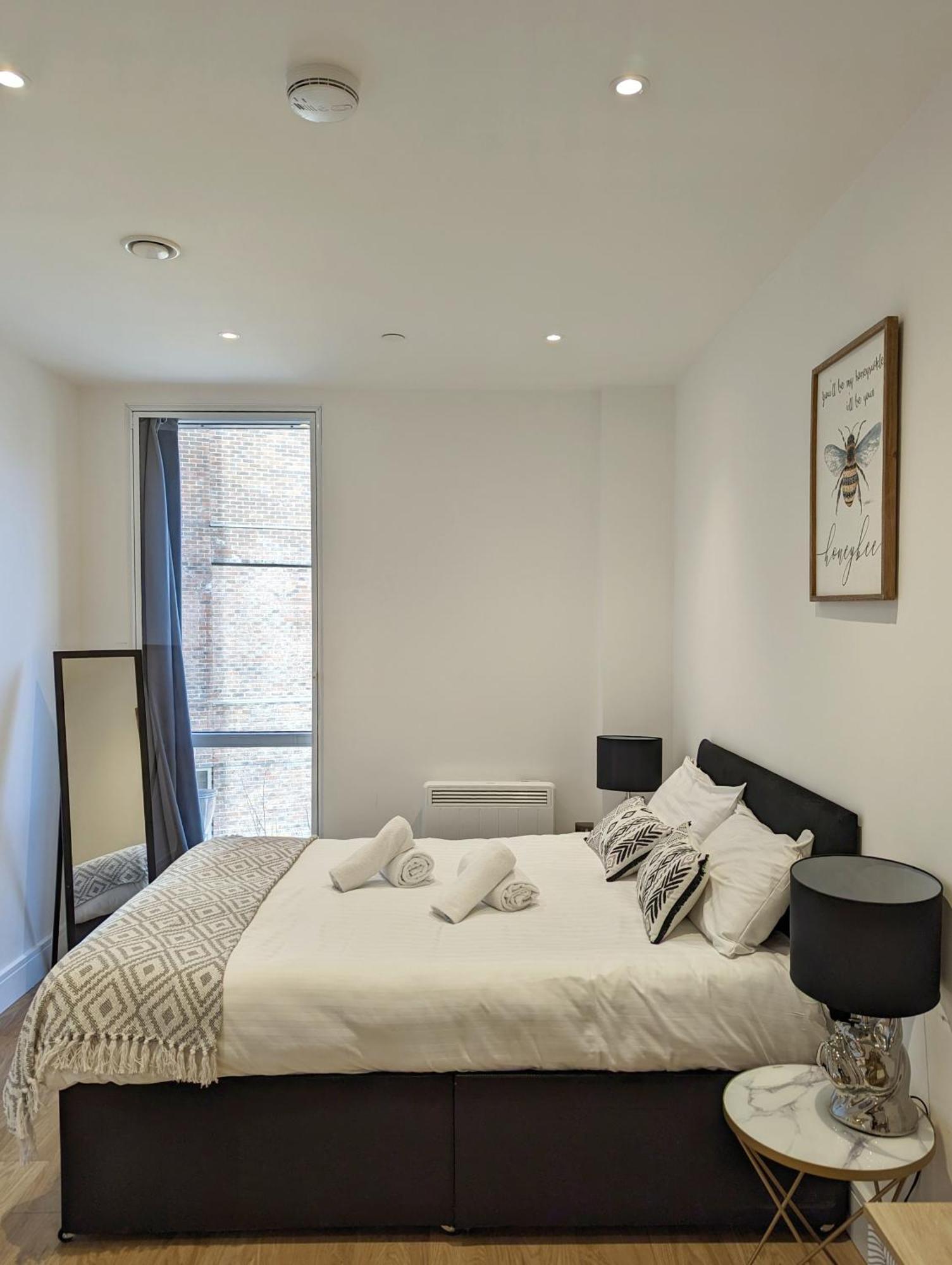 Chinatown Insta-style Apartment Birmingham