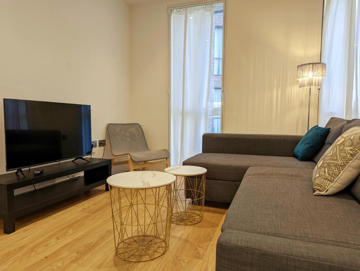 Chinatown Insta-style Apartment *
