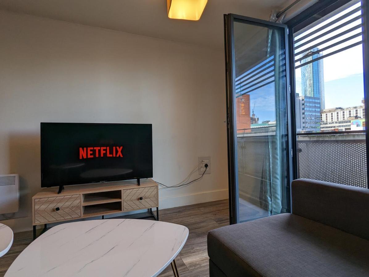 Chinatown Insta-style Apartment *