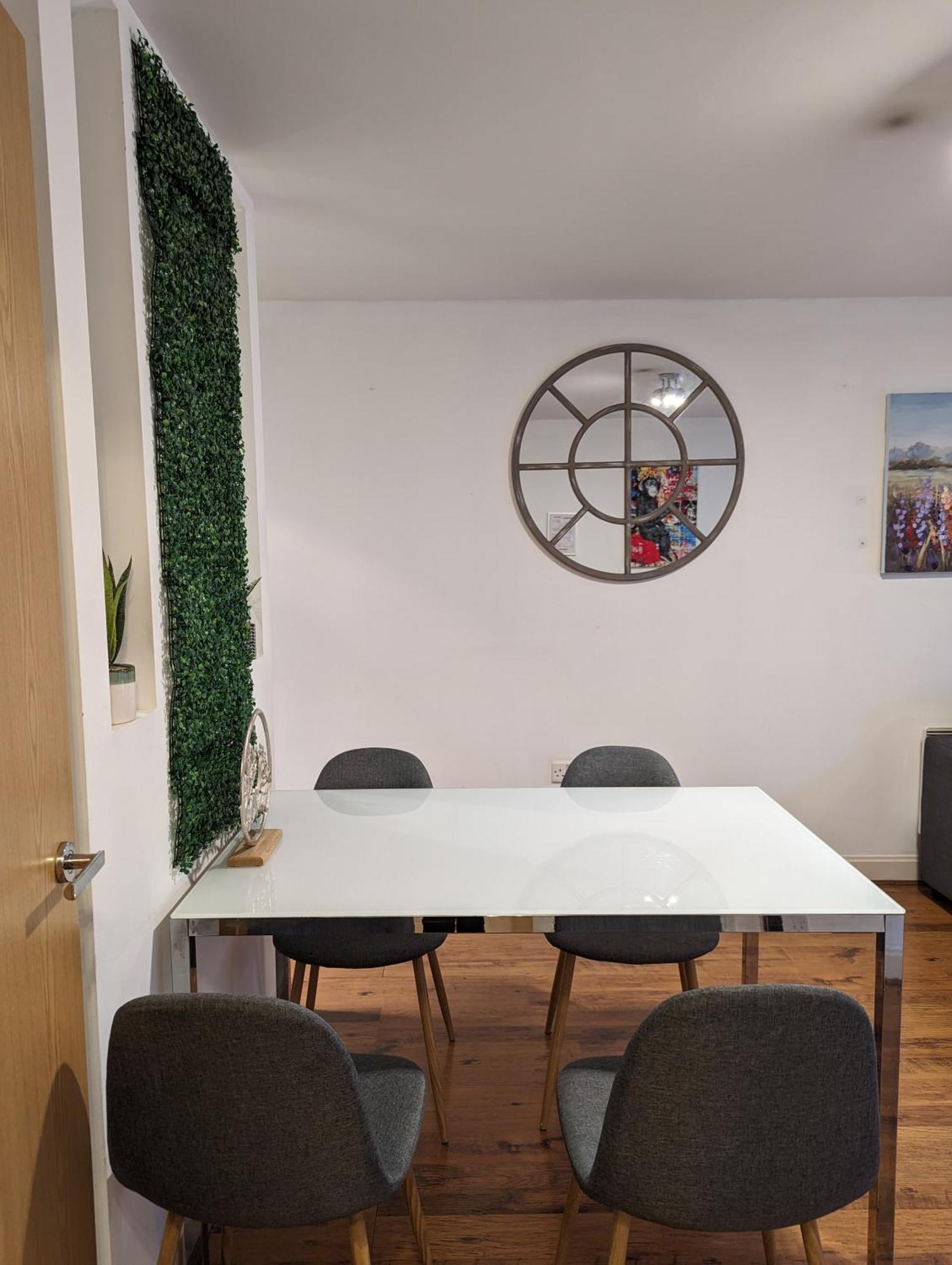 Chinatown Insta-style Apartment Birmingham