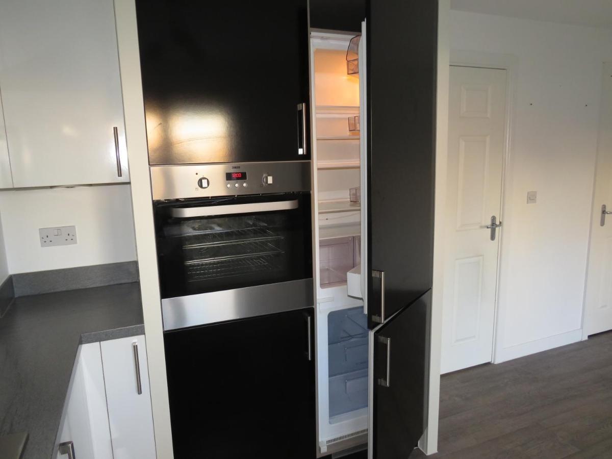 St Martins House: Convenient Near Nec And Airport Apartment *