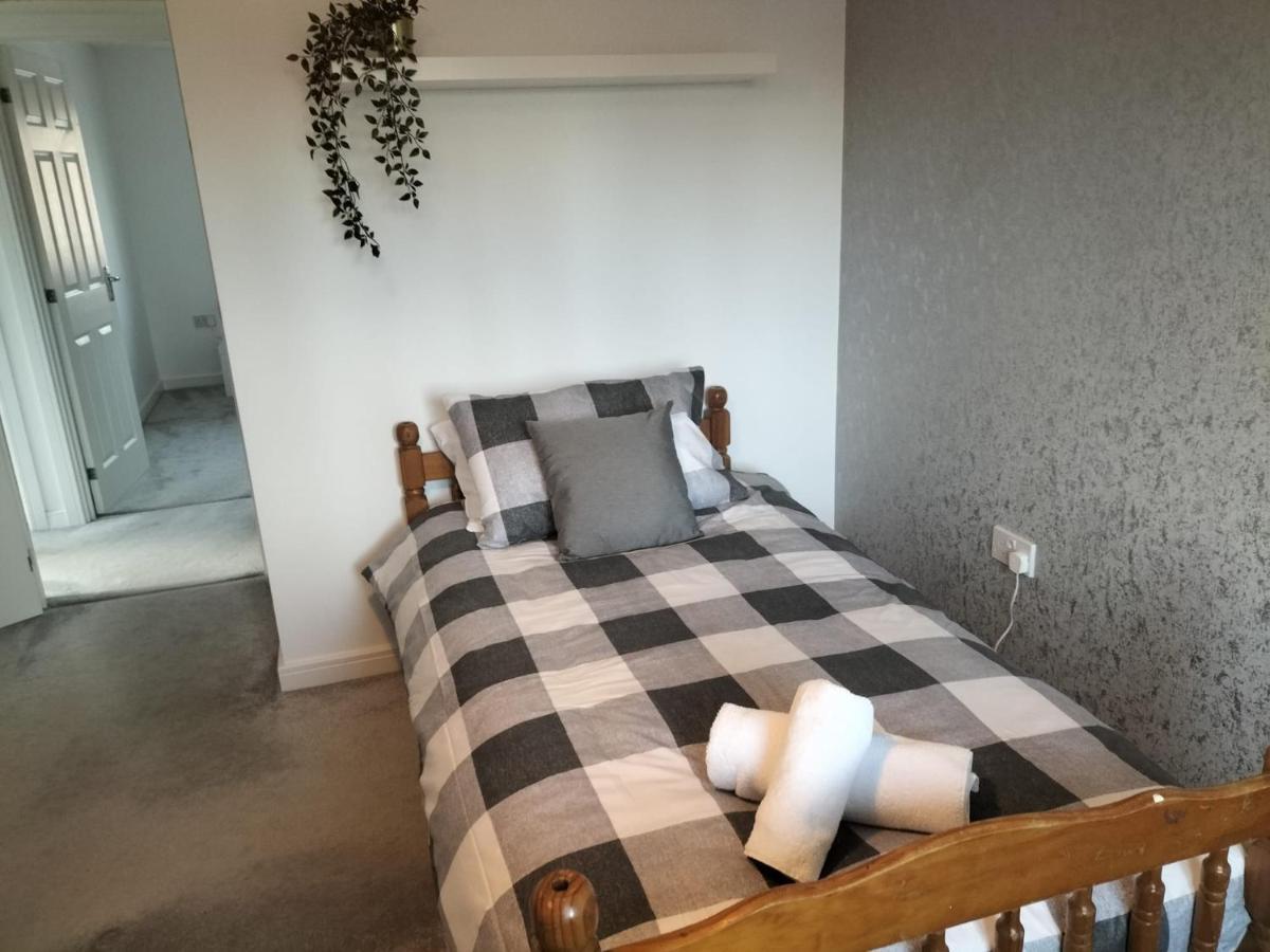 Apartment St Martins House: Convenient Near Nec And Airport *