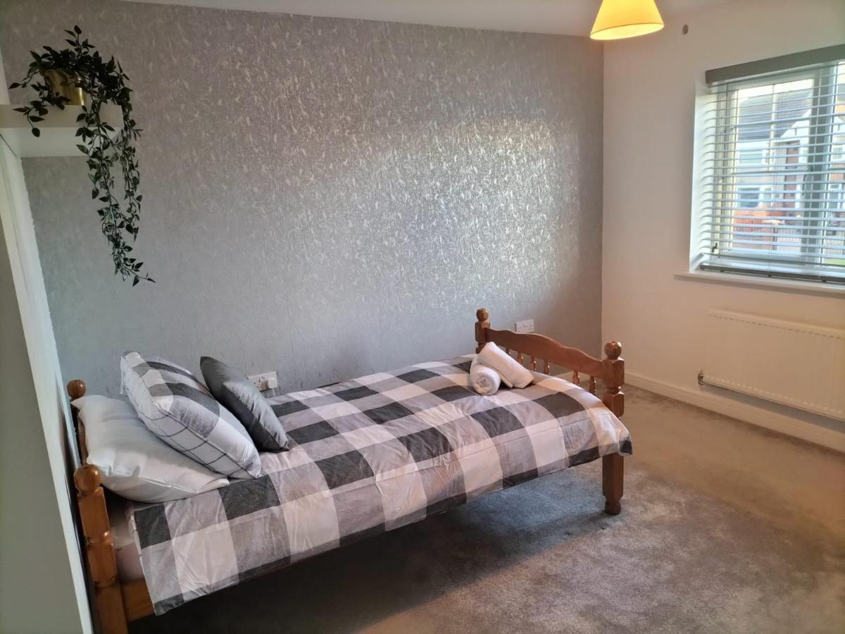 Apartment St Martins House: Convenient Near Nec And Airport Birmingham