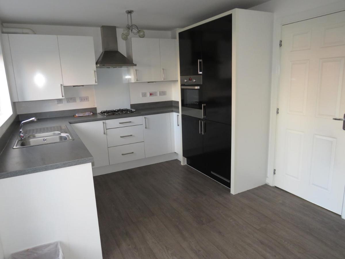 St Martins House: Convenient Near Nec And Airport Apartment *