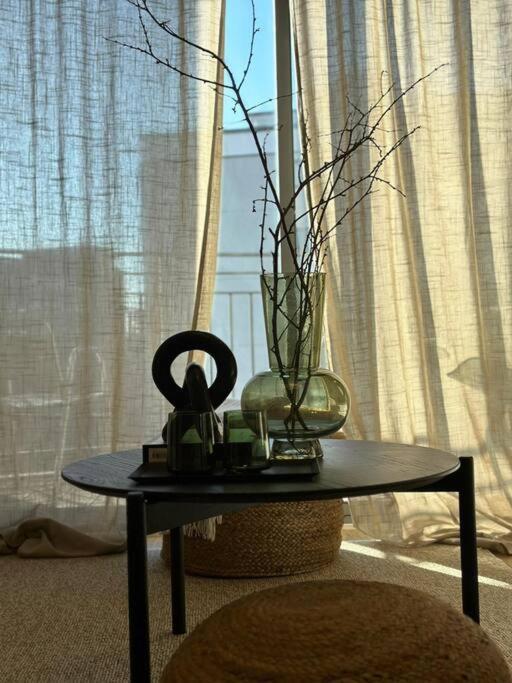 73 Broadway Plaza Apartment *
