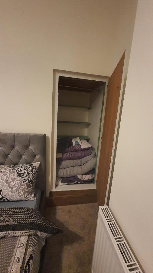 Apartment Spacious 2 Bedroom In *