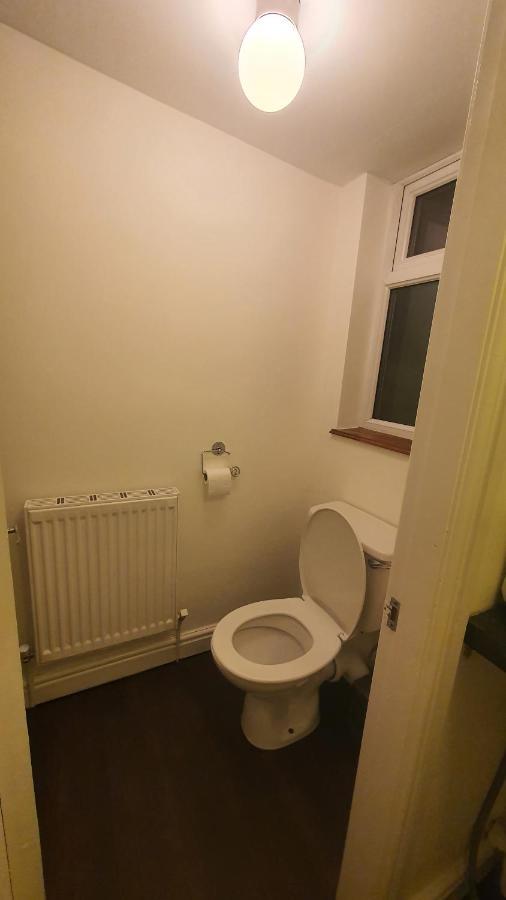 Spacious 2 Bedroom In * Birmingham