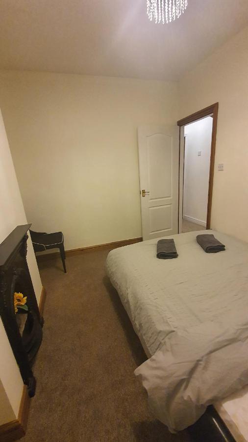 Spacious 2 Bedroom In Apartment Birmingham