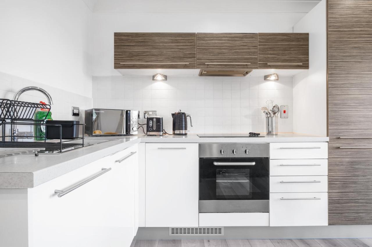 Ebra Stays - Luxury 2 Bedroom - * Birmingham
