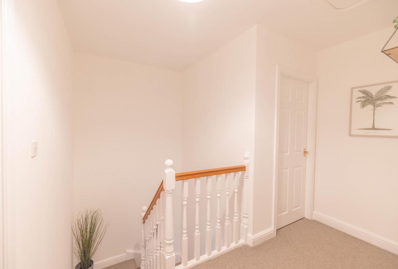 Contractors/large Groups - House * Birmingham