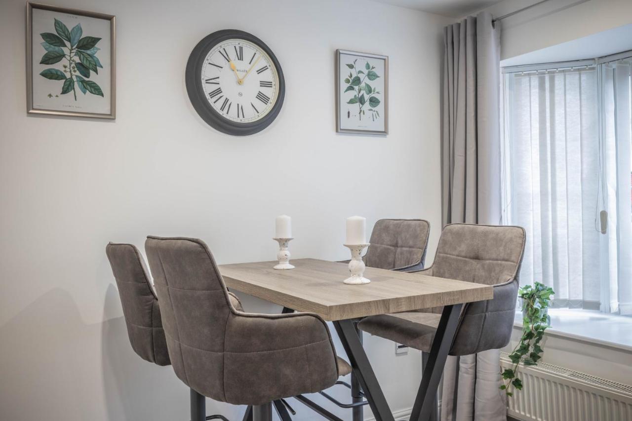Contractors/large Groups - House Holiday home
