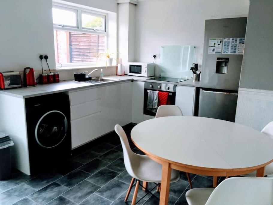 Aspen House Holiday home Birmingham