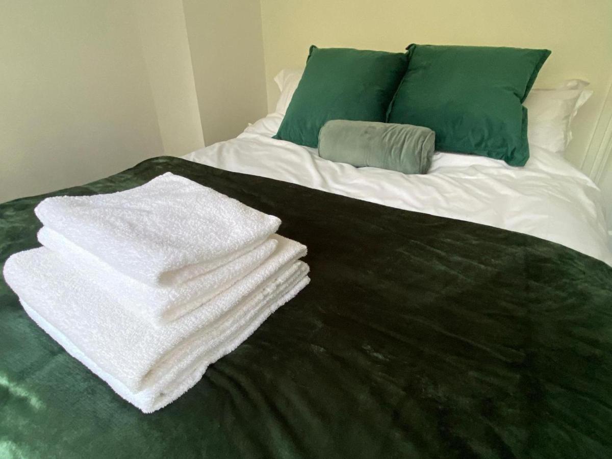 Battenhall House - 4 Bed Luxury Corporate