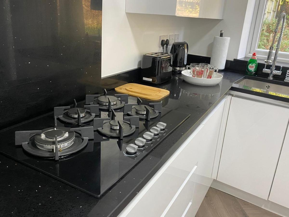 Battenhall House - 4 Bed Luxury Corporate Holiday home Birmingham