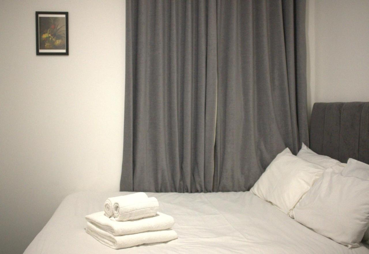 The Wellington - Breakfast Included, Near O2 Academy & Centre Hotel 4*