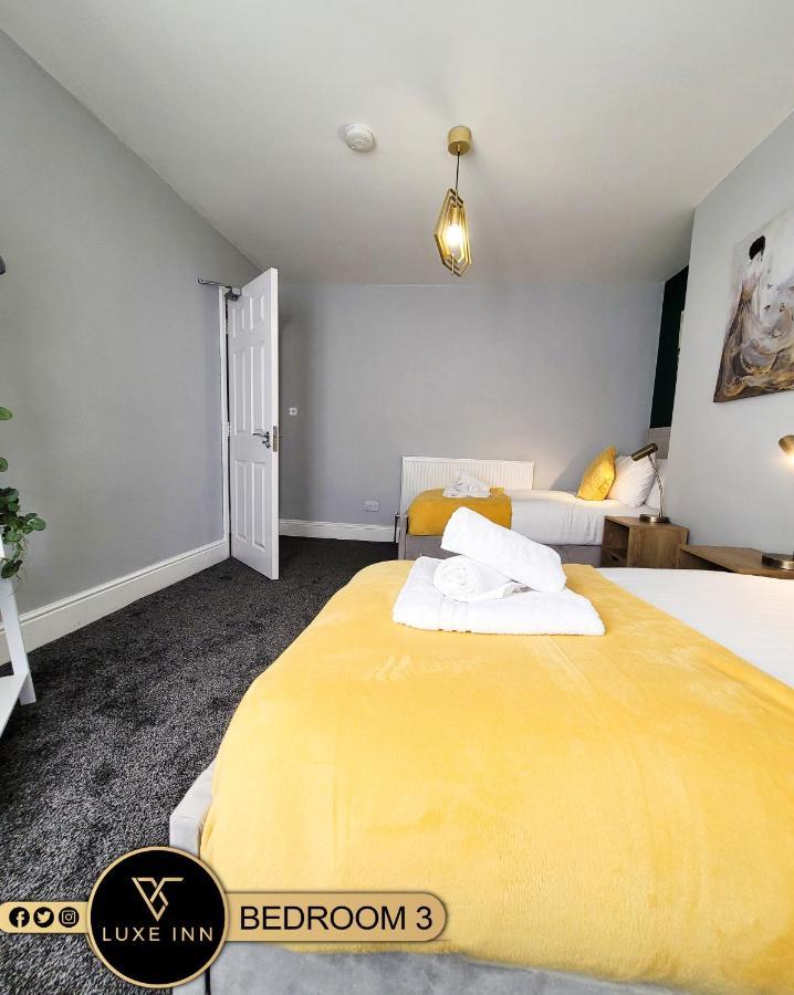 Large 5 Brh For Contractors,families And Business Free Parking Holiday home Birmingham
