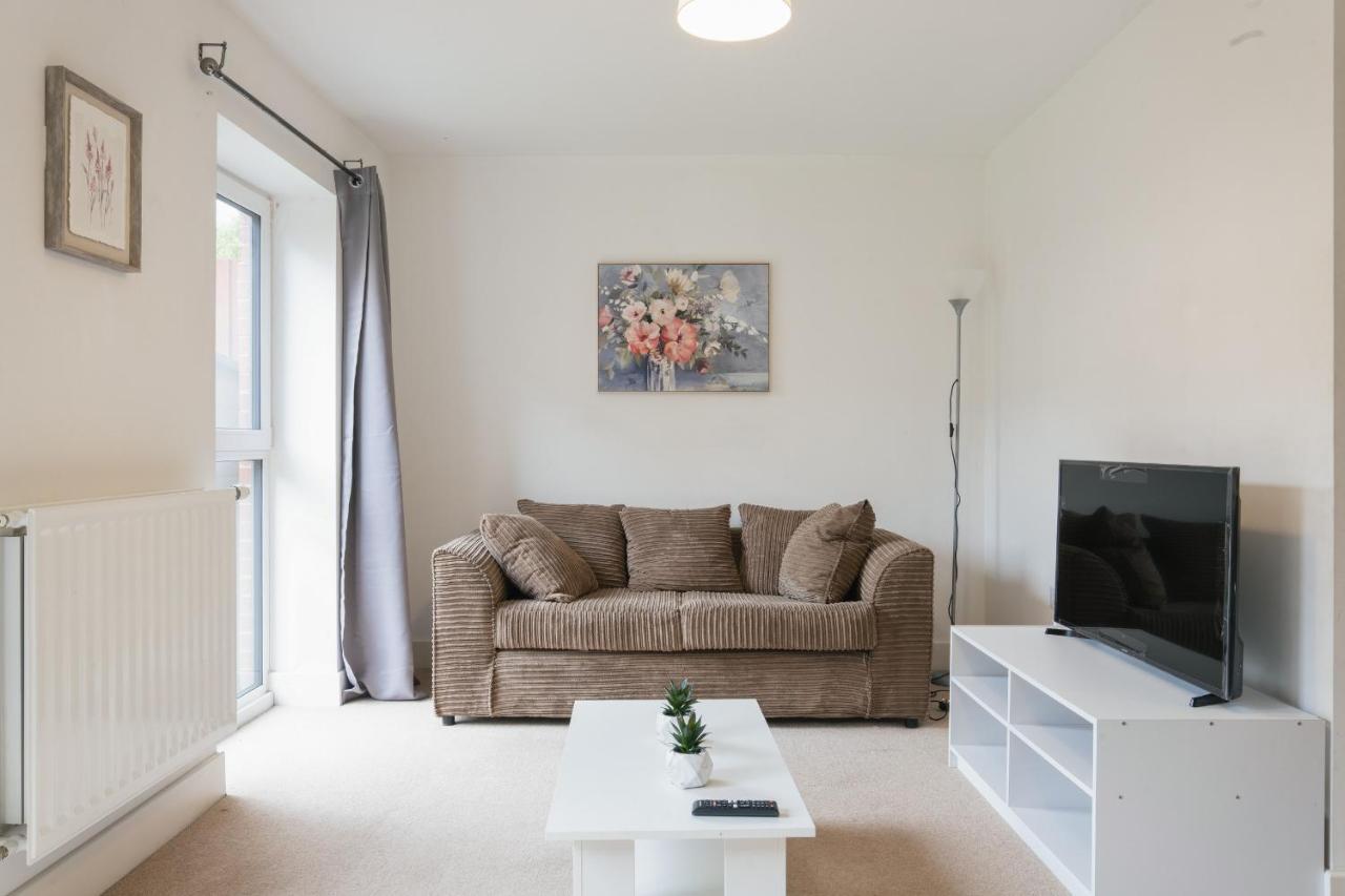 Comfy Home-windrush Grove Holiday home *