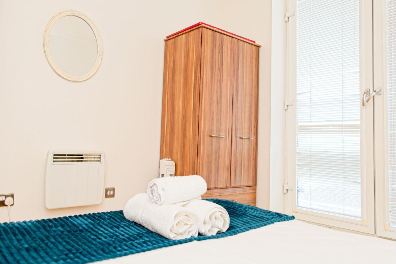 Centre Beautiful Walking Distance To Bullring Shopping Centre Private Parking Birmingham