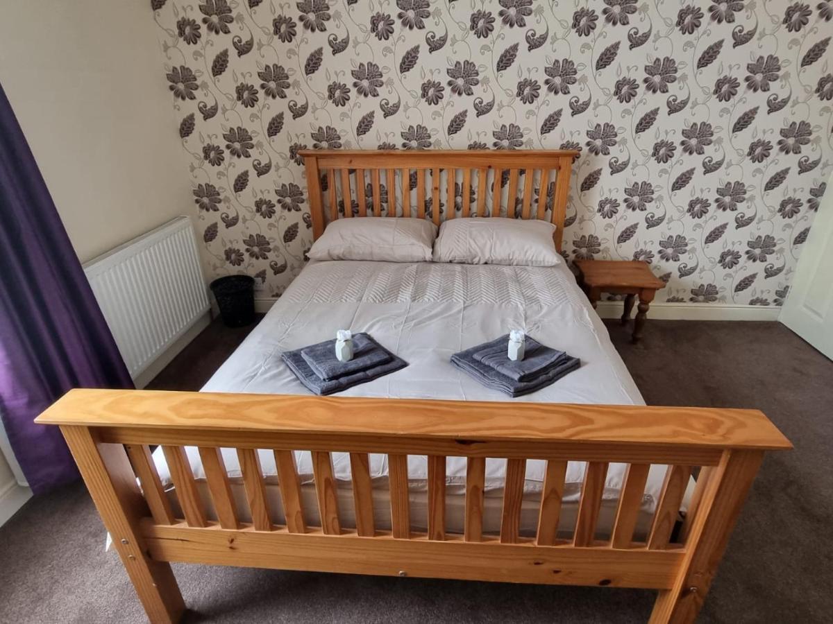 2 Bedroom House *