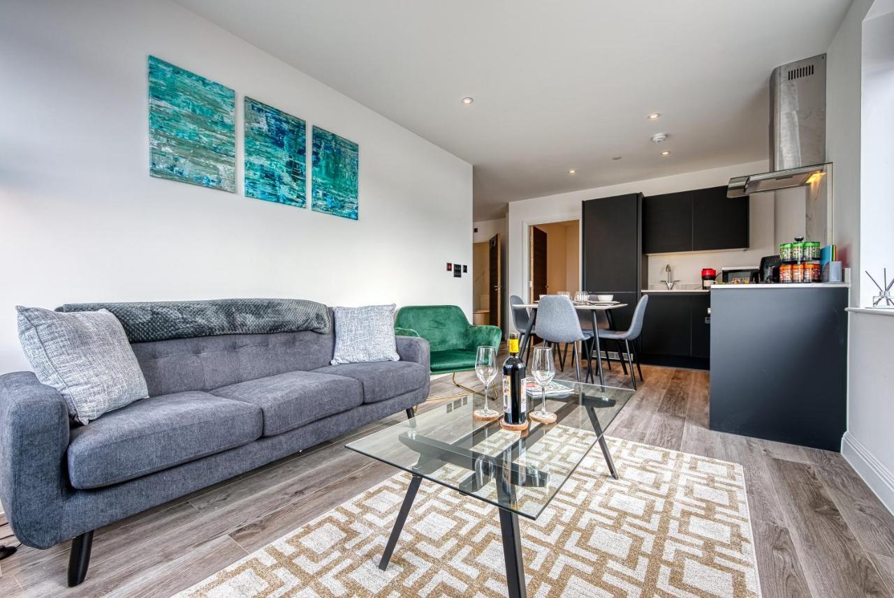 Business And Staycation Haven Ideal For 4 Guests Apartment