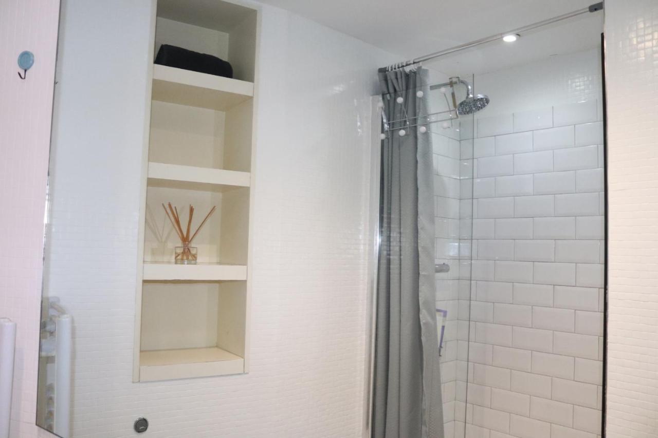 Amazing 1 Bedroom In The Centre Apartment