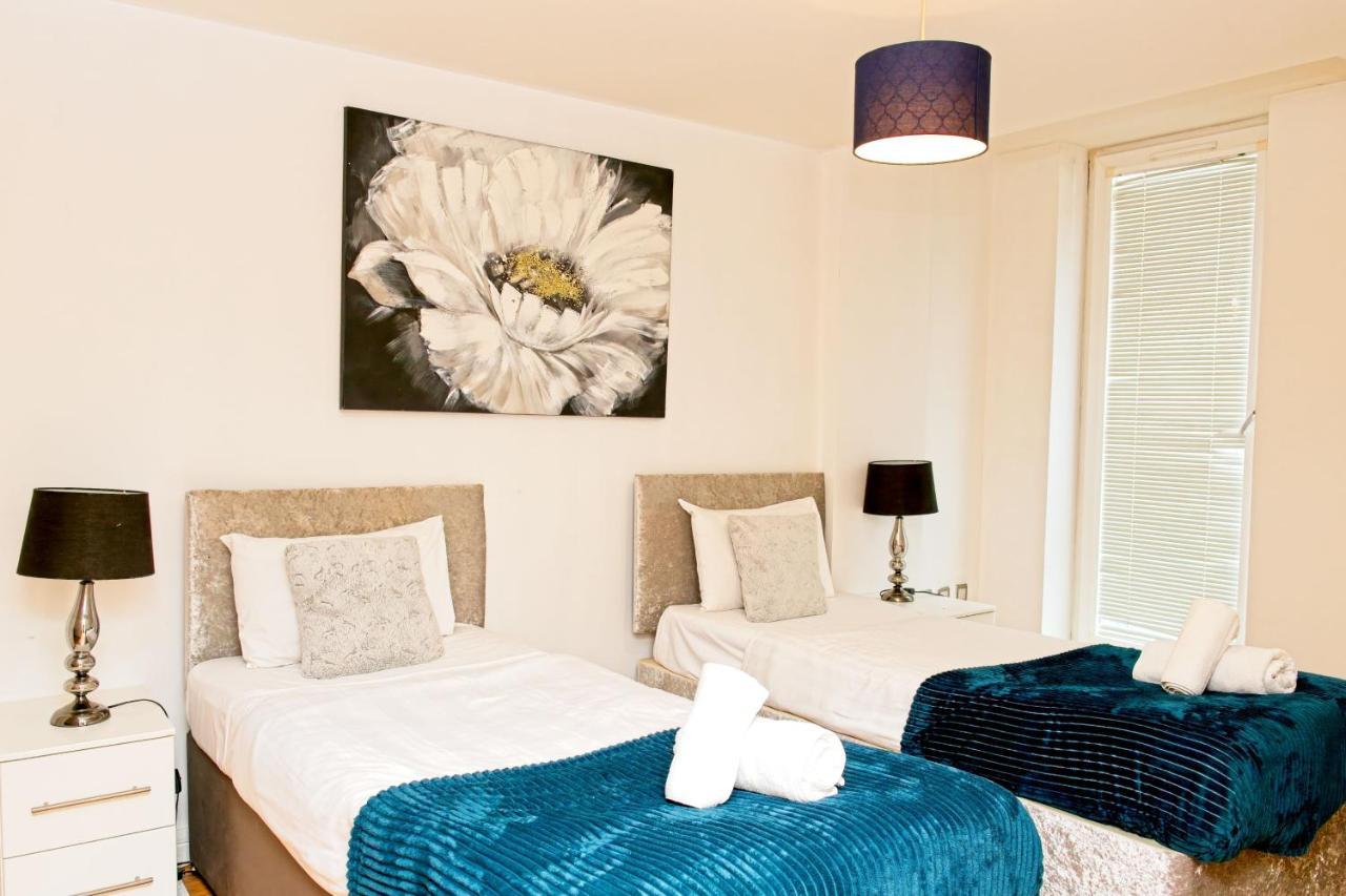 Centre Beautiful Walking Distance To Bullring Shopping Centre Private Parking
