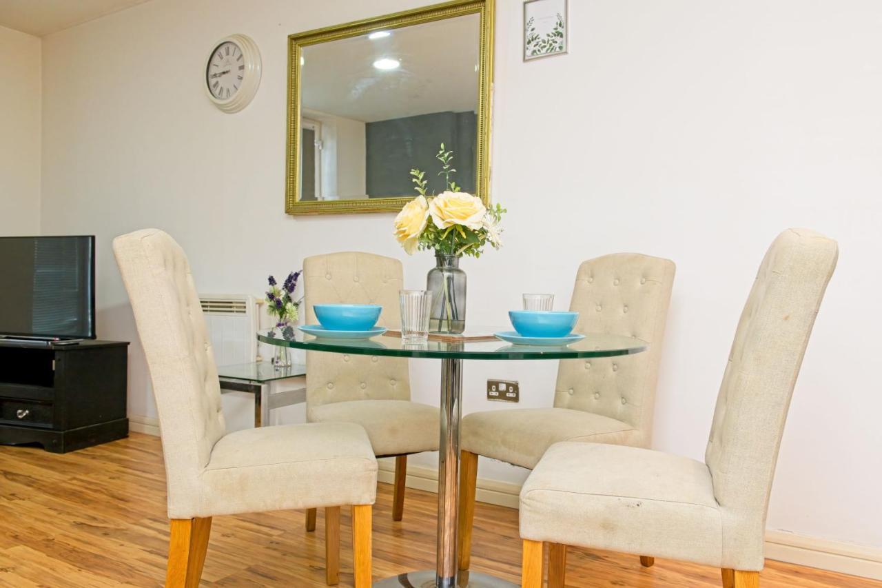 Centre Beautiful Walking Distance To Bullring Shopping Centre Private Parking * Birmingham