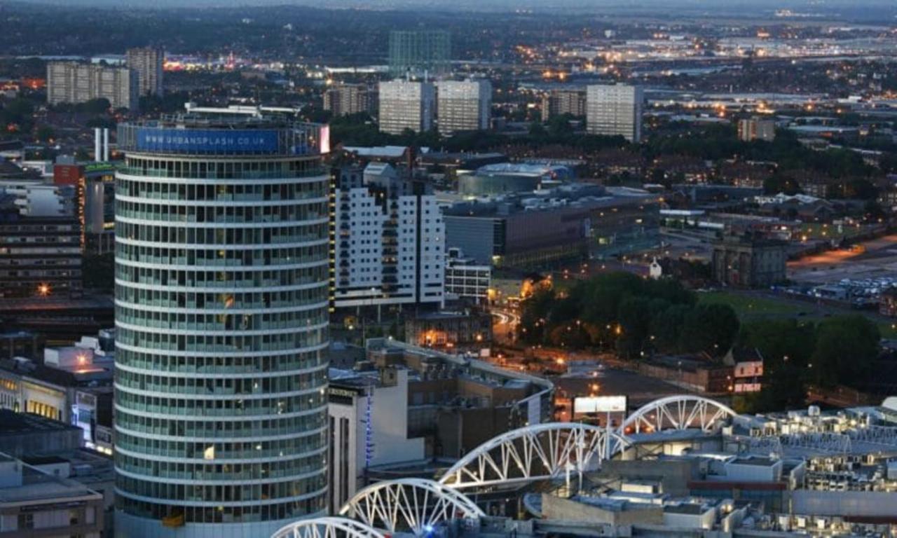 Skyline Bullring Walking Distance Apartment