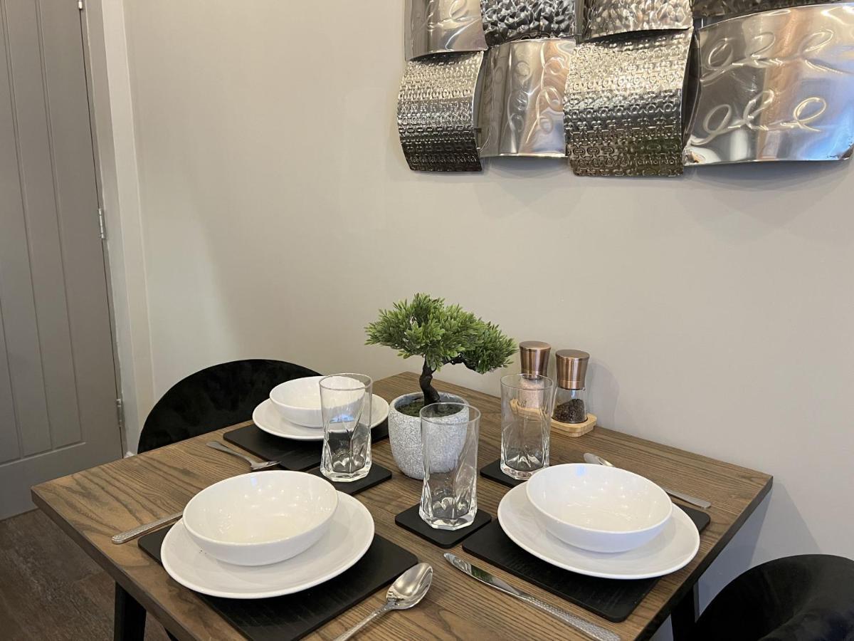 Apartment Centre Luxury Silver Forge - Two Bedroom With Office - Brand New *