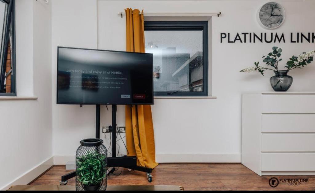 Sl Luxury 2 Bed Broad St Birmingham