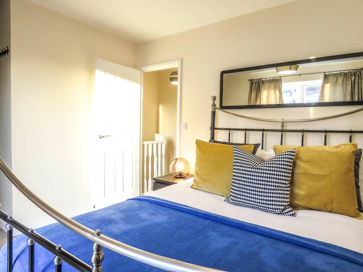 Holiday home Tudors Esuites 4 Bedroom House Driveway & Garden
