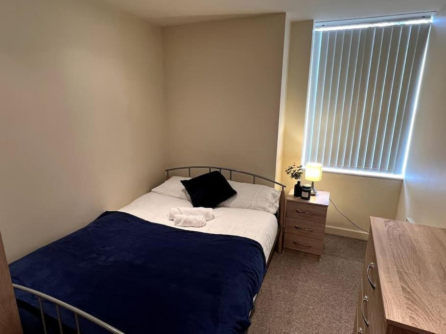 Apartment Entire Flat, 2 Bedroom & 2 Bathrooms In *