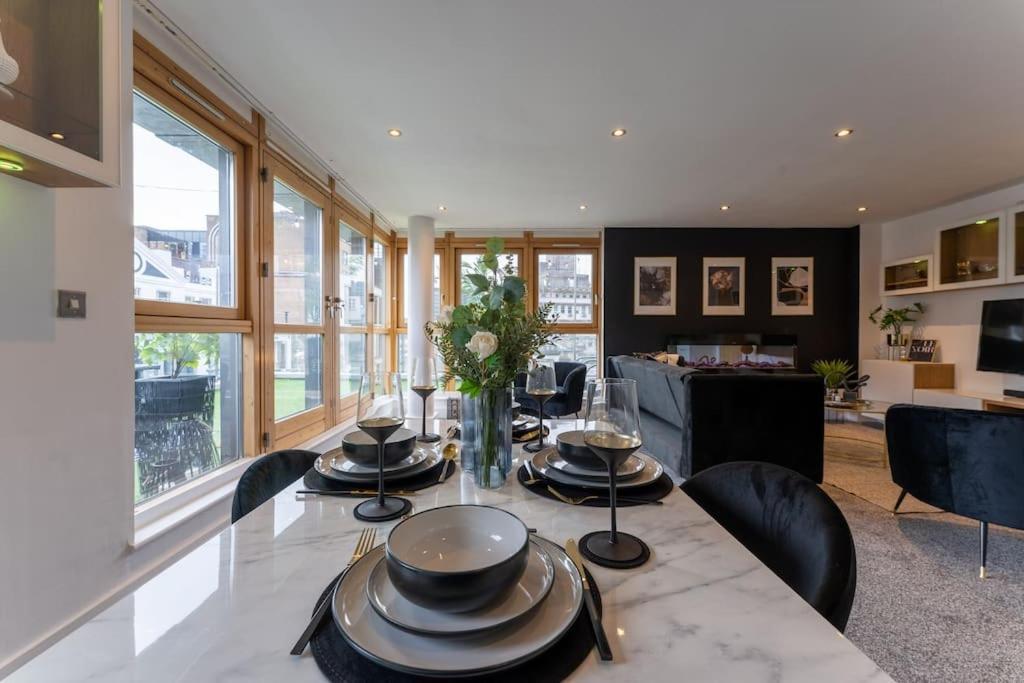 Penthouse Noir - Wyndale Living - Bham 2br Apartment