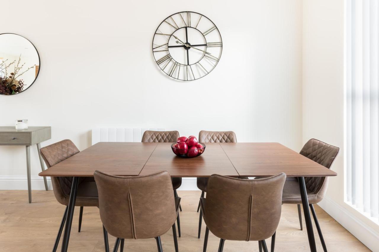Sydenham Place: Premium Penthouses In Birmingham's Jewellery Quarter Apartment *