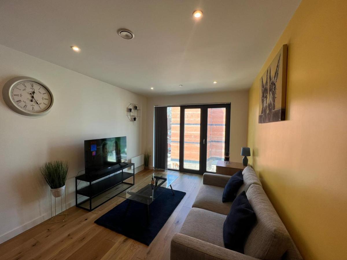 Apartment Modern And Cozy By Blue Stays