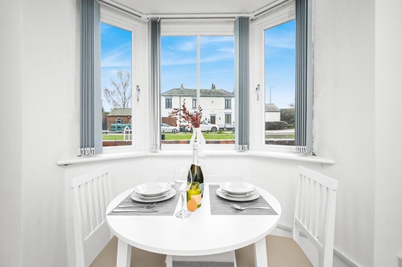 Beautiful Waterside - Parking - Perry Barr - Rated *