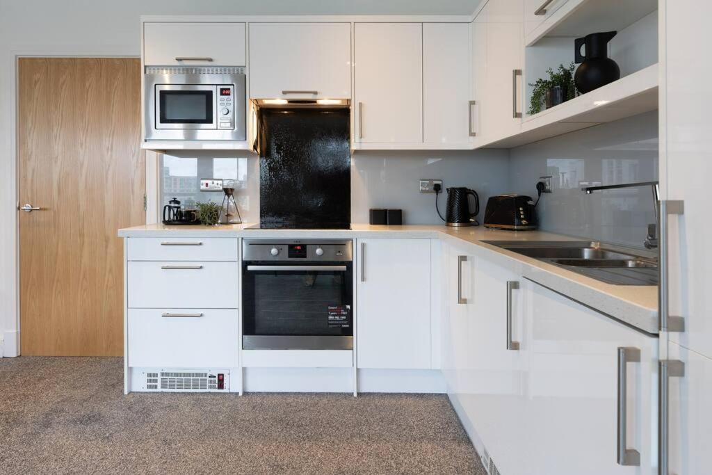Apartment Penthouse Noir - Wyndale Living - Bham 2br