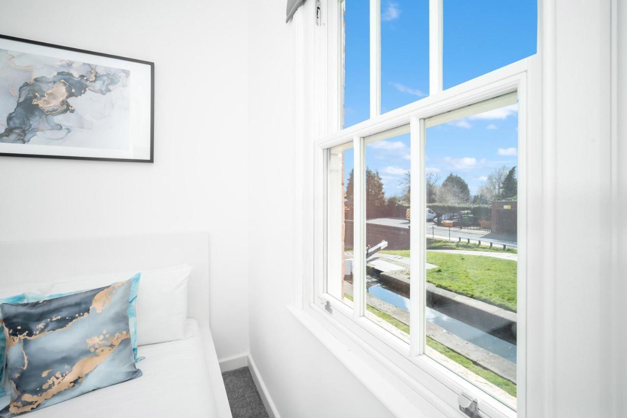 Fabulous Overlooking Canal - Parking - Perry Barr * Birmingham