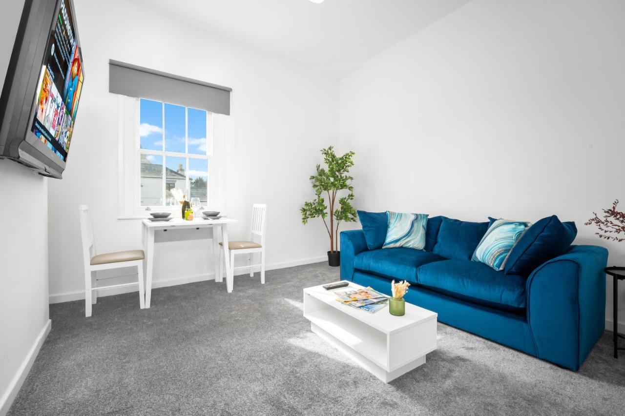 Fabulous Overlooking Canal - Parking - Perry Barr