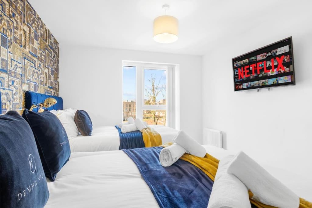 The Versace With 4 Beds And Secure Free Parking