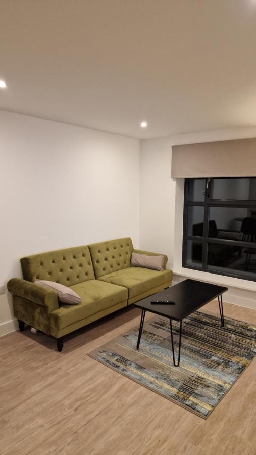 Birmingham City Apartment *