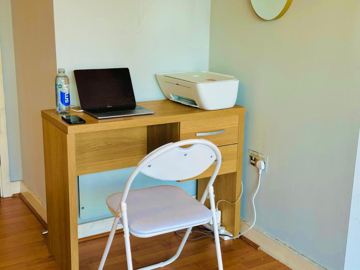 Homestay Penthouse Private - Top Rated - Great Location Birmingham