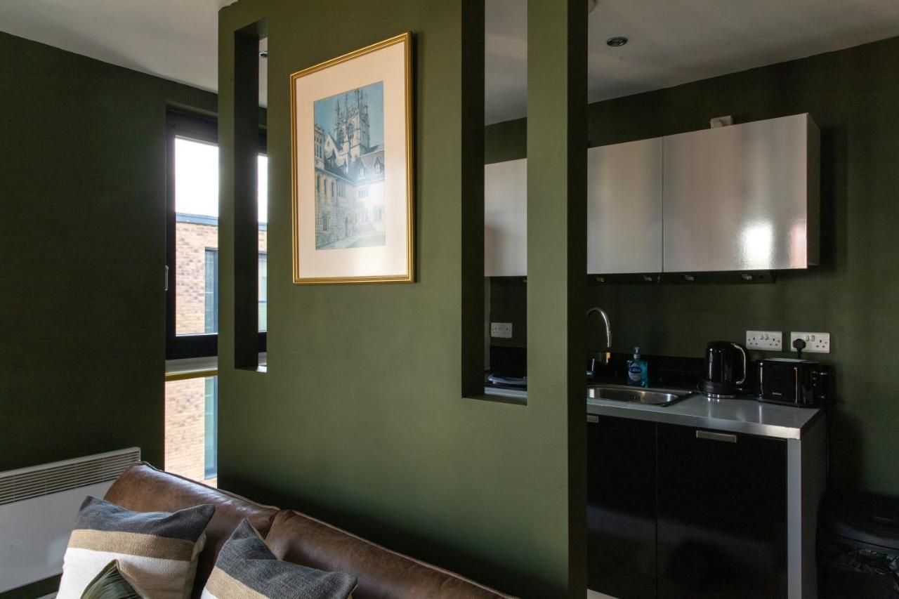 Stylish Hippodrome Sleeps 6 Apartment
