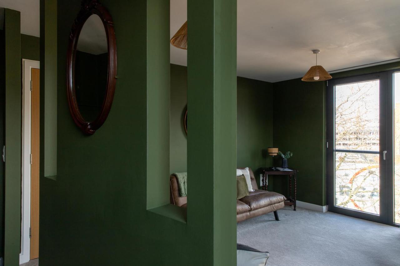 Apartment Stylish Hippodrome Sleeps 6 Birmingham