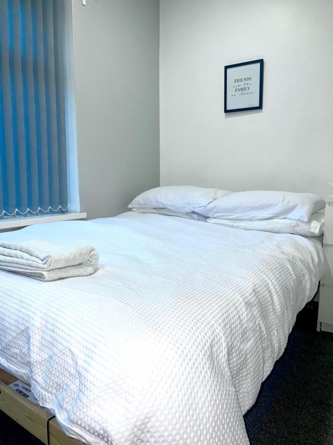 Large Self Contained Studio In Bham Centre W Parking * Birmingham