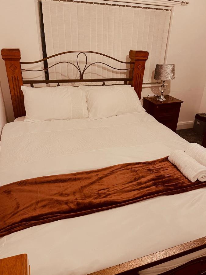 Holiday home Beautiful 3 Bedroom House Birmingham
