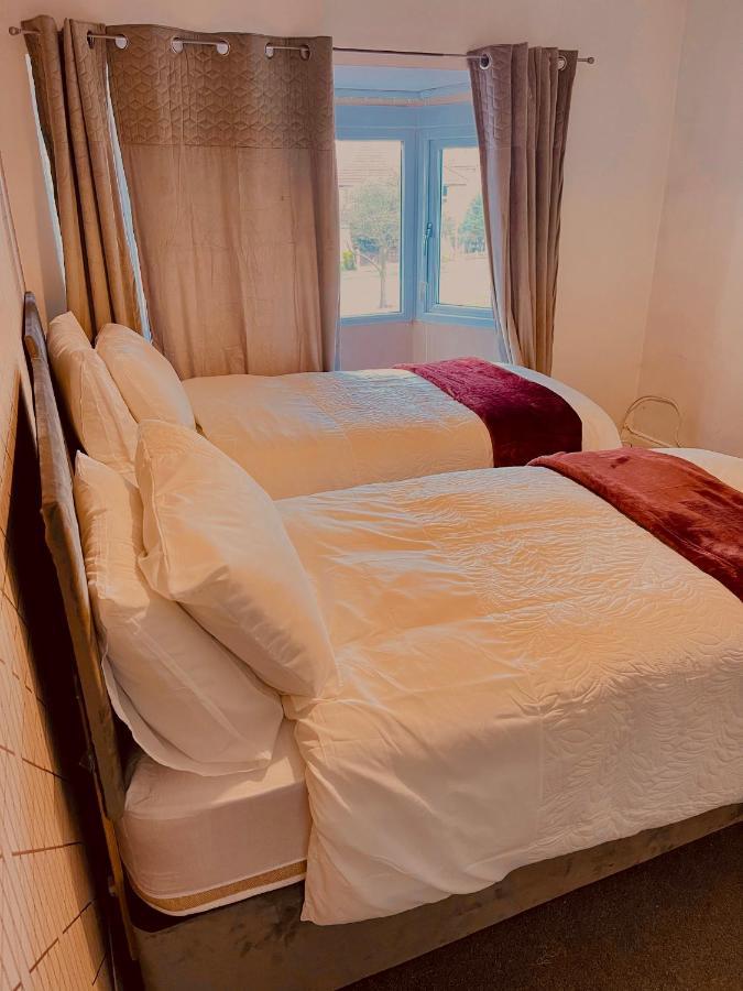 Beautiful 3 Bedroom House * Birmingham