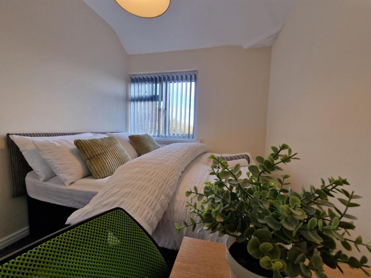 Homestay Living Serviced 6 *