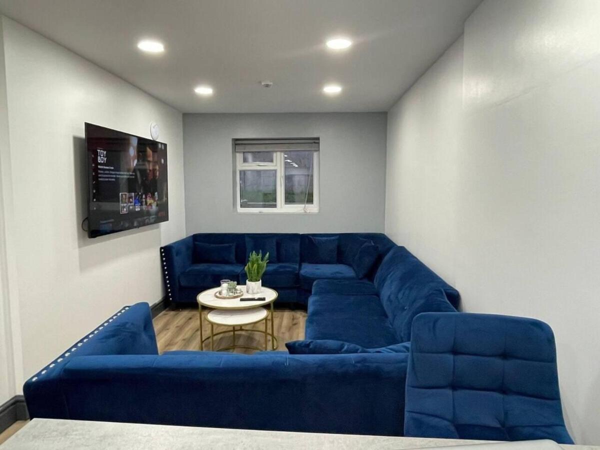 Stunning 1-bed In Apartment
